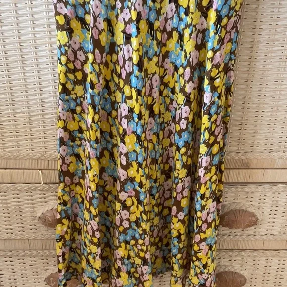 Gorgeous Diane Von Furstenberg Dress 👗💛🤎💜 - Picture 4 of 13